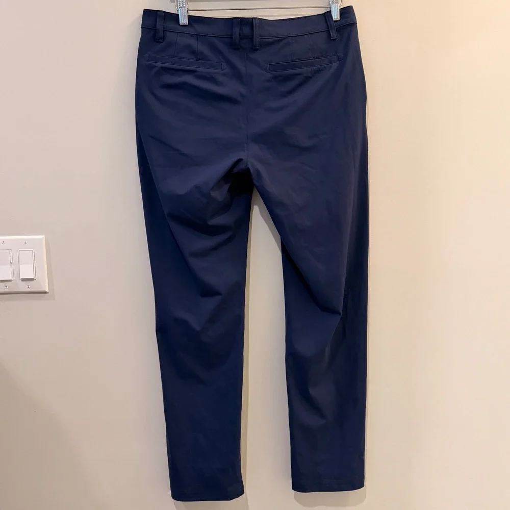 Quince ProTech Golf Pants Wavecrest Performance UPF50‎ Travel Navy 33x32 NWOT